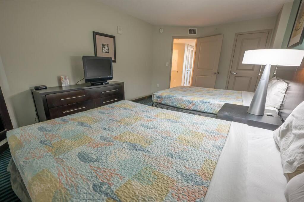 7th Floor! Modern Building, Direct Oceanfront View Holiday home *