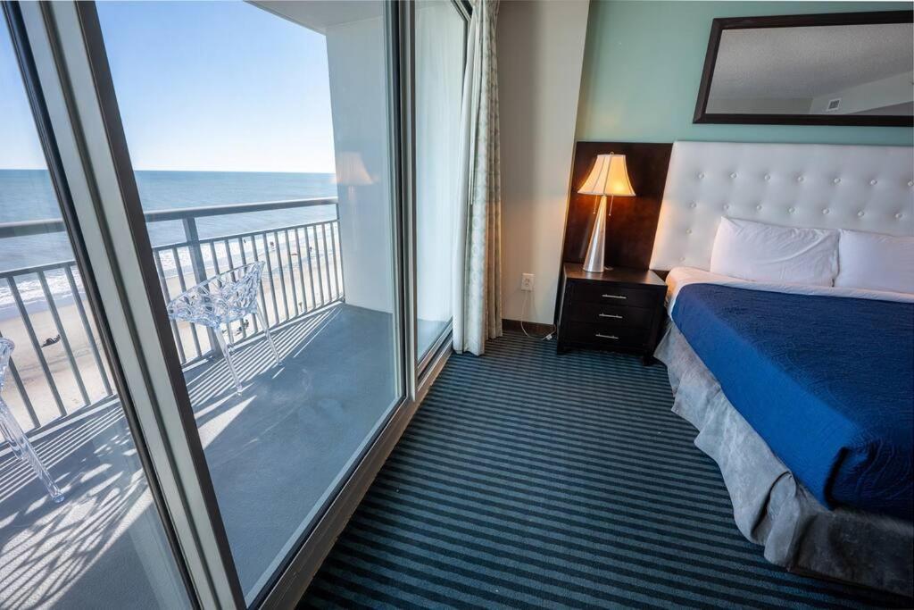 7th Floor! Modern Building, Direct Oceanfront View Holiday home Myrtle Beach