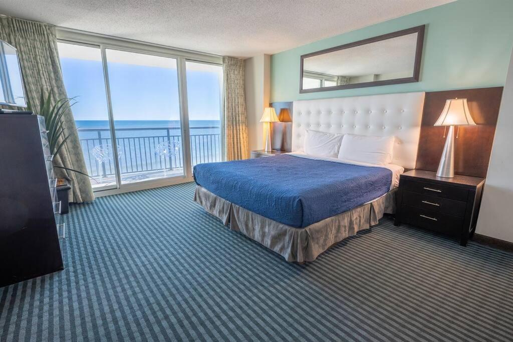 Holiday home 7th Floor! Modern Building, Direct Oceanfront View *