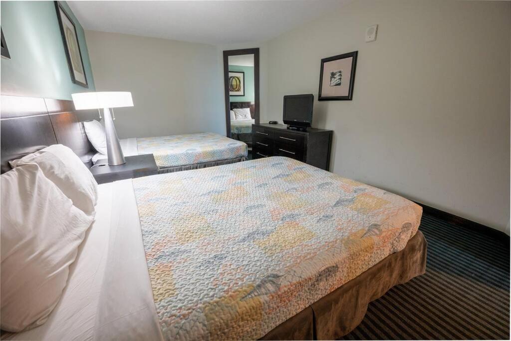 7th Floor! Modern Building, Direct Oceanfront View Myrtle Beach