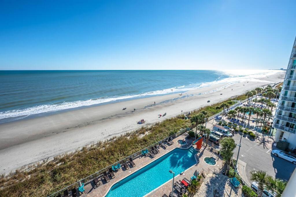 7th Floor! Modern Building, Direct Oceanfront View *