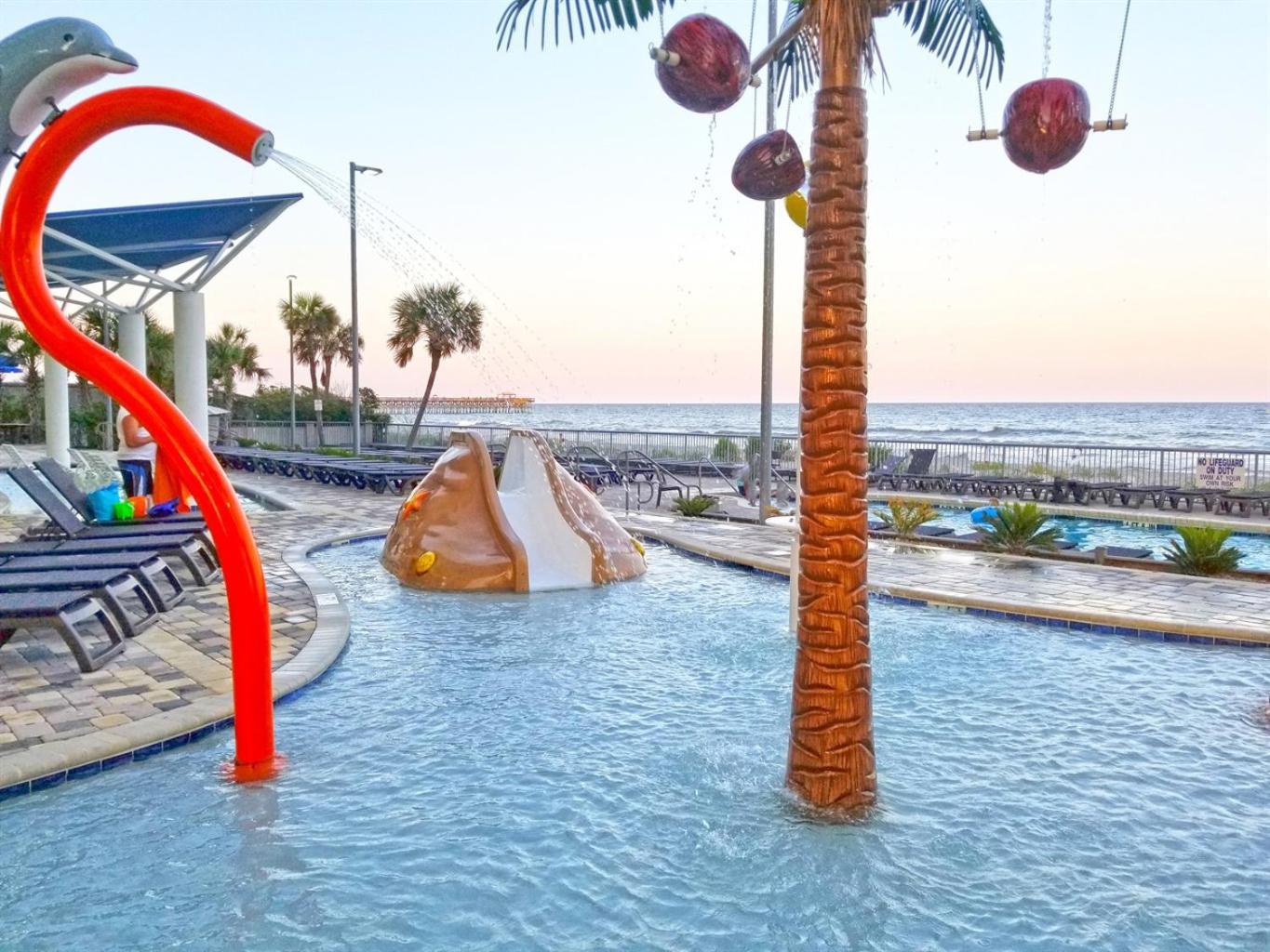 7th Floor! Modern Building, Direct Oceanfront View Holiday home