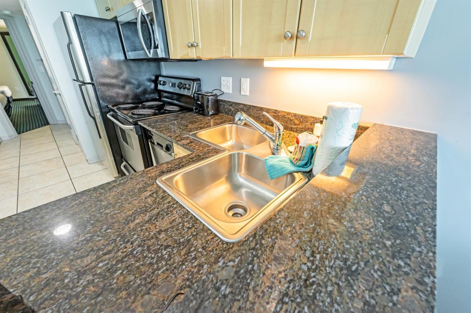 7th Floor! Modern Building, Direct Oceanfront View Holiday home *