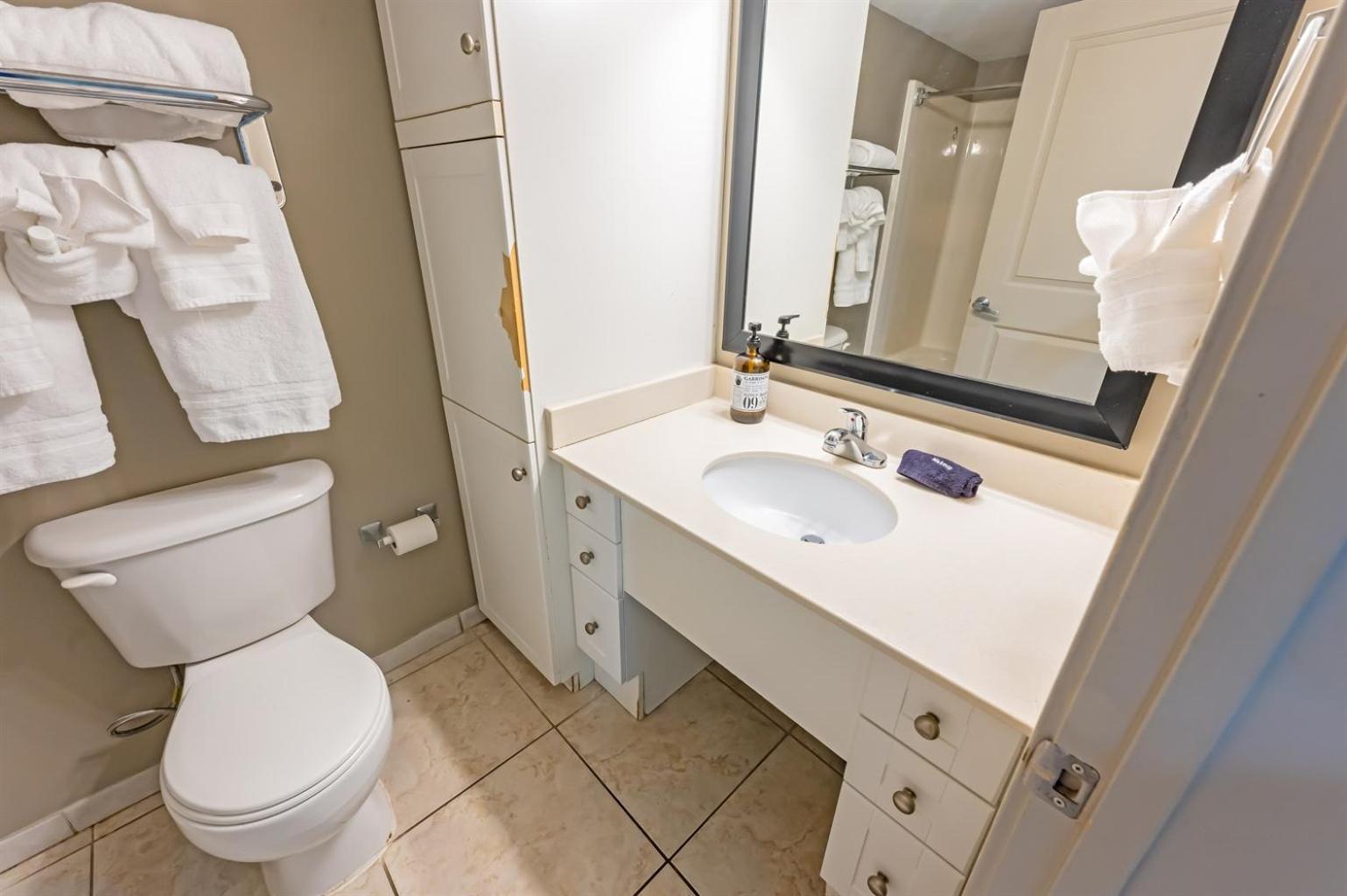 7th Floor! Modern Building, Direct Oceanfront View Myrtle Beach